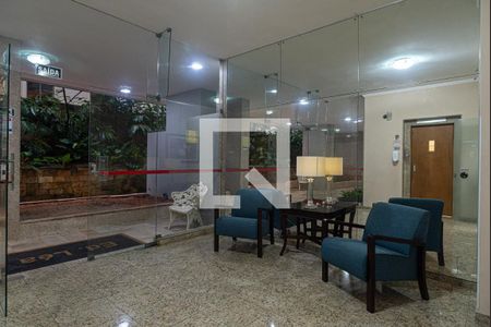 Apartamento à venda com 180m², 3 quartos e 1 vaga Apartamento à venda com 180m², 3 quartos e 1 vagaÁrea comum - Hall Social