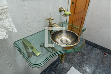 Apartamento à venda com 180m², 3 quartos e 1 vaga Apartamento à venda com 180m², 3 quartos e 1 vagaLavabo