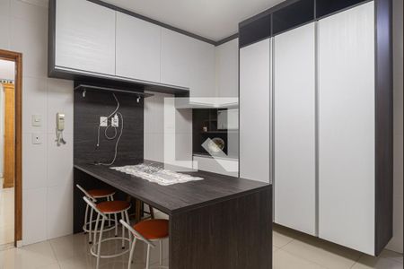 Apartamento à venda com 180m², 3 quartos e 1 vaga Apartamento à venda com 180m², 3 quartos e 1 vagaCozinha