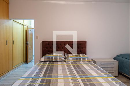 Apartamento à venda com 180m², 3 quartos e 1 vaga Apartamento à venda com 180m², 3 quartos e 1 vagaSuíte