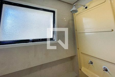 Apartamento à venda com 84m², 2 quartos e 2 vagas Apartamento à venda com 84m², 2 quartos e 2 vagasBanheiro da Suíte 2