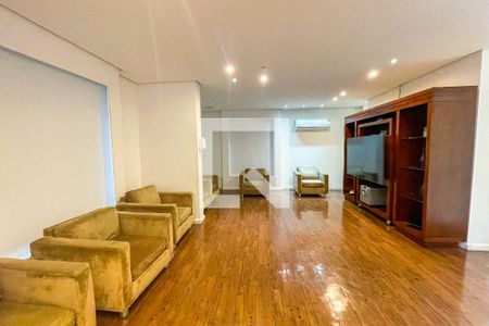 Apartamento à venda com 84m², 2 quartos e 2 vagas Apartamento à venda com 84m², 2 quartos e 2 vagasCinema