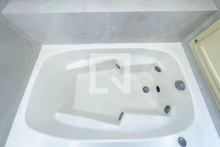 Apartamento à venda com 84m², 2 quartos e 2 vagas Apartamento à venda com 84m², 2 quartos e 2 vagasBanheiro da Suíte 2