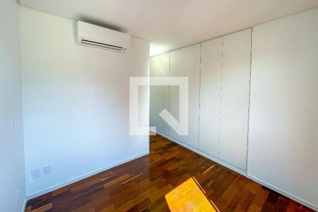 Apartamento à venda com 84m², 2 quartos e 2 vagas Apartamento à venda com 84m², 2 quartos e 2 vagasSuíte 2