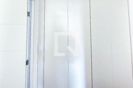Apartamento à venda com 84m², 2 quartos e 2 vagas Apartamento à venda com 84m², 2 quartos e 2 vagasRoupeiro