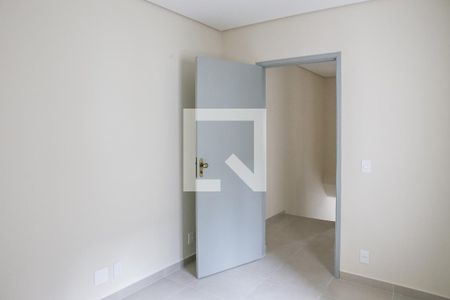 Casa à venda com 130m², 3 quartos e 3 vagas Casa à venda com 130m², 3 quartos e 3 vagasQuarto 2
