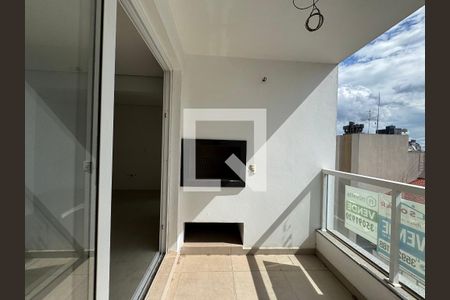Apartamento à venda com 79m², 2 quartos e 1 vaga Apartamento à venda com 79m², 2 quartos e 1 vagaSacada
