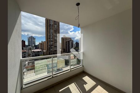 Apartamento à venda com 79m², 2 quartos e 1 vaga Apartamento à venda com 79m², 2 quartos e 1 vagaSacada