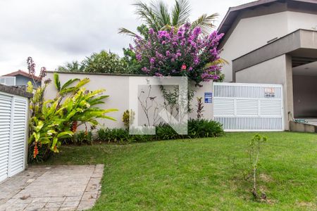 Casa de condomínio à venda com 849m², 4 quartos e 6 vagas Casa de condomínio à venda com 849m², 4 quartos e 6 vagasVista da Rua