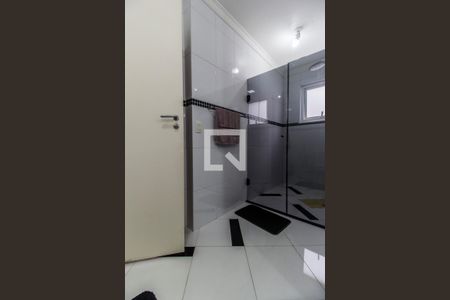 Casa de condomínio à venda com 849m², 4 quartos e 6 vagas Casa de condomínio à venda com 849m², 4 quartos e 6 vagasBanheiro da Suíte 3