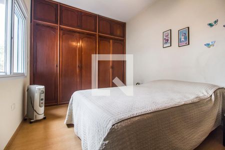 Casa de condomínio à venda com 849m², 4 quartos e 6 vagas Casa de condomínio à venda com 849m², 4 quartos e 6 vagasSuíte 4