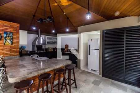 Casa de condomínio à venda com 849m², 4 quartos e 6 vagas Casa de condomínio à venda com 849m², 4 quartos e 6 vagasÁrea gourmet