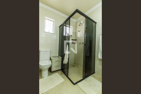 Casa de condomínio à venda com 849m², 4 quartos e 6 vagas Casa de condomínio à venda com 849m², 4 quartos e 6 vagasBanheiro da Suíte 2