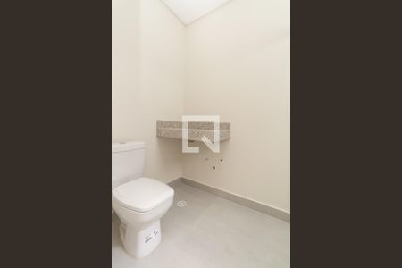 Casa à venda com 247m², 3 quartos e 3 vagasBanheiro Suíte 2