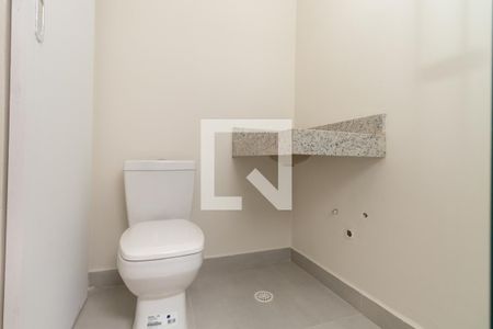 Casa à venda com 247m², 3 quartos e 3 vagasBanheiro Suíte 2