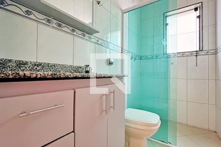 Casa à venda com 260m², 3 quartos e 5 vagas Casa à venda com 260m², 3 quartos e 5 vagasBanheiro 2