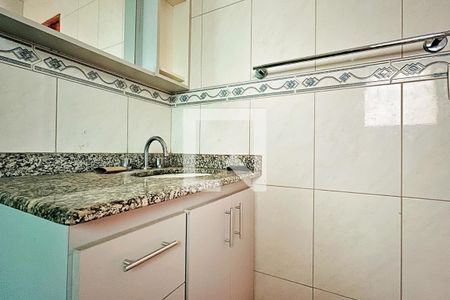 Casa à venda com 260m², 3 quartos e 5 vagas Casa à venda com 260m², 3 quartos e 5 vagasBanheiro da Suíte