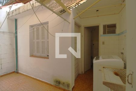 Casa à venda com 100m², 2 quartos e 2 vagasÁrea de Serviço