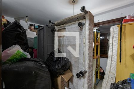 Casa à venda com 424m², 3 quartos e 4 vagasQuarto serviço