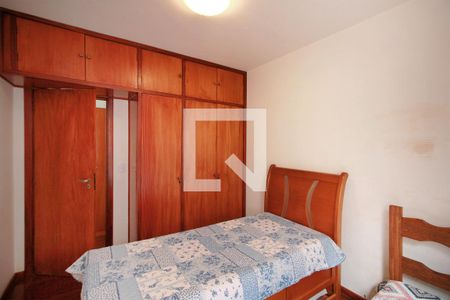 Apartamento à venda com 110m², 4 quartos e 2 vagasQuarto 2