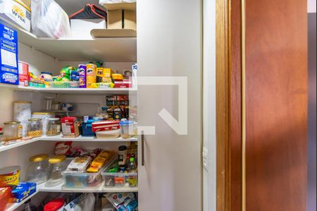 Apartamento à venda com 100m², 3 quartos e 2 vagas Apartamento à venda com 100m², 3 quartos e 2 vagasDespensa