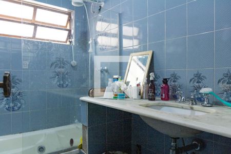 Casa à venda com 337m², 4 quartos e 3 vagas Casa à venda com 337m², 4 quartos e 3 vagasBanheiro da Suíte