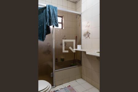 Casa à venda com 337m², 4 quartos e 3 vagas Casa à venda com 337m², 4 quartos e 3 vagasBanheiro Social