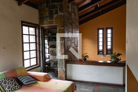 Casa à venda com 337m², 4 quartos e 3 vagas Casa à venda com 337m², 4 quartos e 3 vagasSala 2