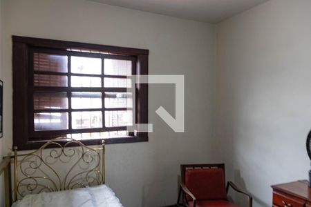 Casa à venda com 337m², 4 quartos e 3 vagas Casa à venda com 337m², 4 quartos e 3 vagasQuarto 2