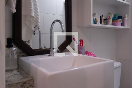 Apartamento à venda com 77m², 2 quartos e 2 vagas Apartamento à venda com 77m², 2 quartos e 2 vagasBanheiro