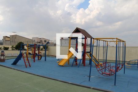 Apartamento à venda com 180m², 3 quartos e 4 vagas Apartamento à venda com 180m², 3 quartos e 4 vagasÁrea comum - Playground
