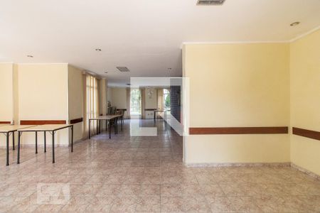 Apartamento à venda com 180m², 3 quartos e 4 vagas Apartamento à venda com 180m², 3 quartos e 4 vagasÁrea comum - Salão de festas