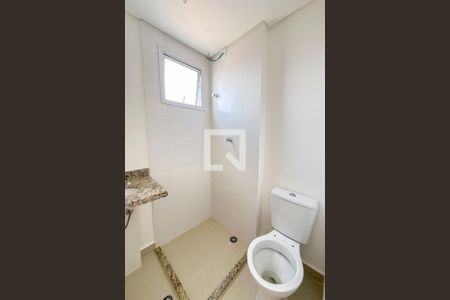 Apartamento à venda com 40m², 2 quartos e sem vaga Apartamento à venda com 40m², 2 quartos e sem vagaBanheiro