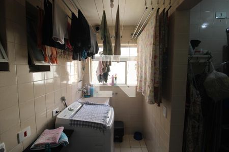 Apartamento à venda com 67m², 2 quartos e 1 vagaÁrea de Serviço