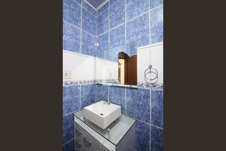 Casa à venda com 256m², 5 quartos e 2 vagasBanheiro Social