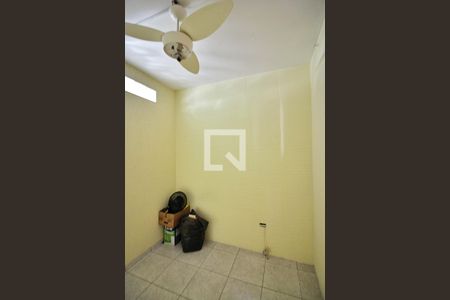 Casa à venda com 256m², 5 quartos e 2 vagasQuarto 3