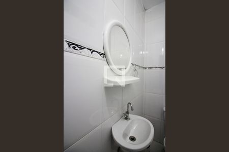 Casa à venda com 256m², 5 quartos e 2 vagasLavabo