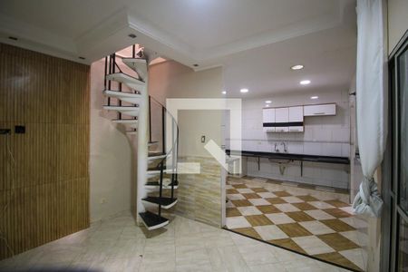 Sala de casa para alugar com 2 quartos, 45m² em Vila Tolstoi, São Paulo