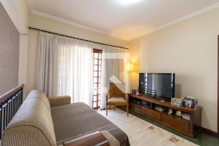 Casa à venda com 360m², 4 quartos e 4 vagas Casa à venda com 360m², 4 quartos e 4 vagasCopa