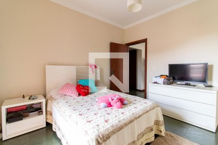 Casa à venda com 360m², 4 quartos e 4 vagas Casa à venda com 360m², 4 quartos e 4 vagasQuarto 1