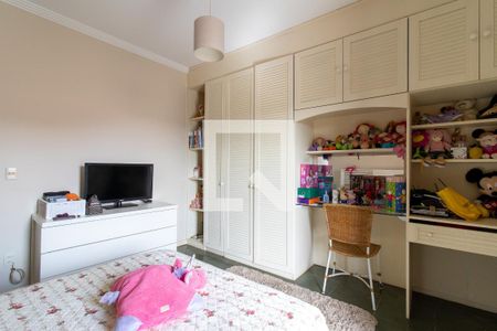 Casa à venda com 360m², 4 quartos e 4 vagas Casa à venda com 360m², 4 quartos e 4 vagasQuarto 1