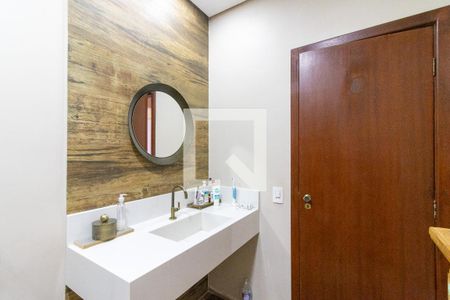 Casa à venda com 360m², 4 quartos e 4 vagas Casa à venda com 360m², 4 quartos e 4 vagasBanheiro da Suíte