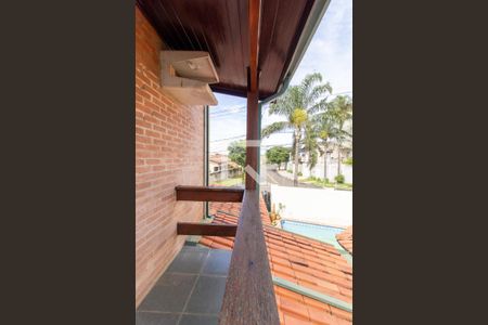 Casa à venda com 360m², 4 quartos e 4 vagas Casa à venda com 360m², 4 quartos e 4 vagasVaranda da Suíte