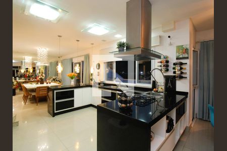 Casa à venda com 400m², 4 quartos e 4 vagasCozinha