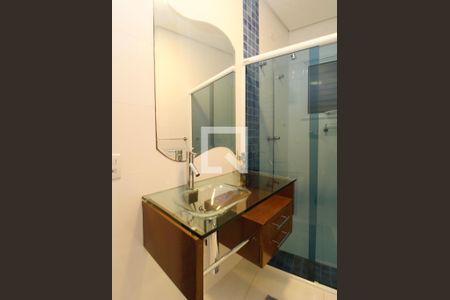 Casa à venda com 400m², 4 quartos e 4 vagasBanheiro da Suíte 1