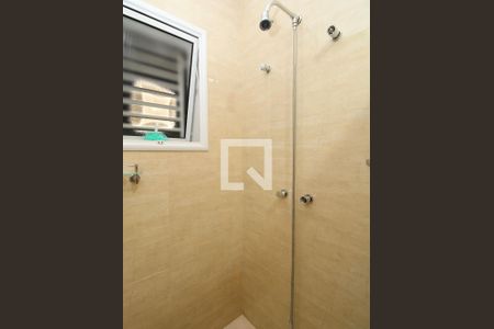 Casa à venda com 400m², 4 quartos e 4 vagasBanheiro da Suíte 2