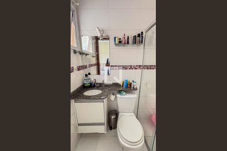 Apartamento à venda com 136m², 3 quartos e 2 vagas Apartamento à venda com 136m², 3 quartos e 2 vagasBanheiro da Suíte