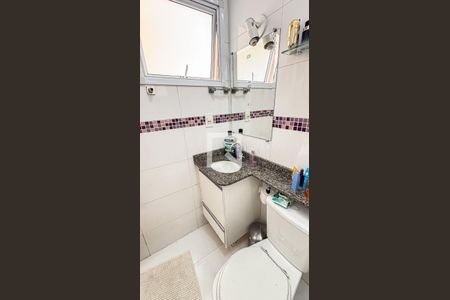 Apartamento à venda com 136m², 3 quartos e 2 vagas Apartamento à venda com 136m², 3 quartos e 2 vagasBanheiro da Suíte