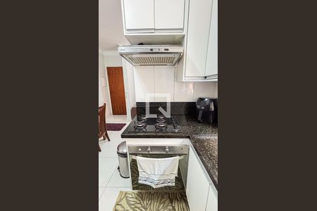 Apartamento à venda com 136m², 3 quartos e 2 vagas Apartamento à venda com 136m², 3 quartos e 2 vagasCozinha