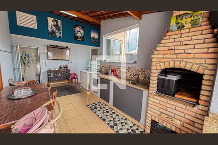 Apartamento à venda com 136m², 3 quartos e 2 vagas Apartamento à venda com 136m², 3 quartos e 2 vagasCobertura